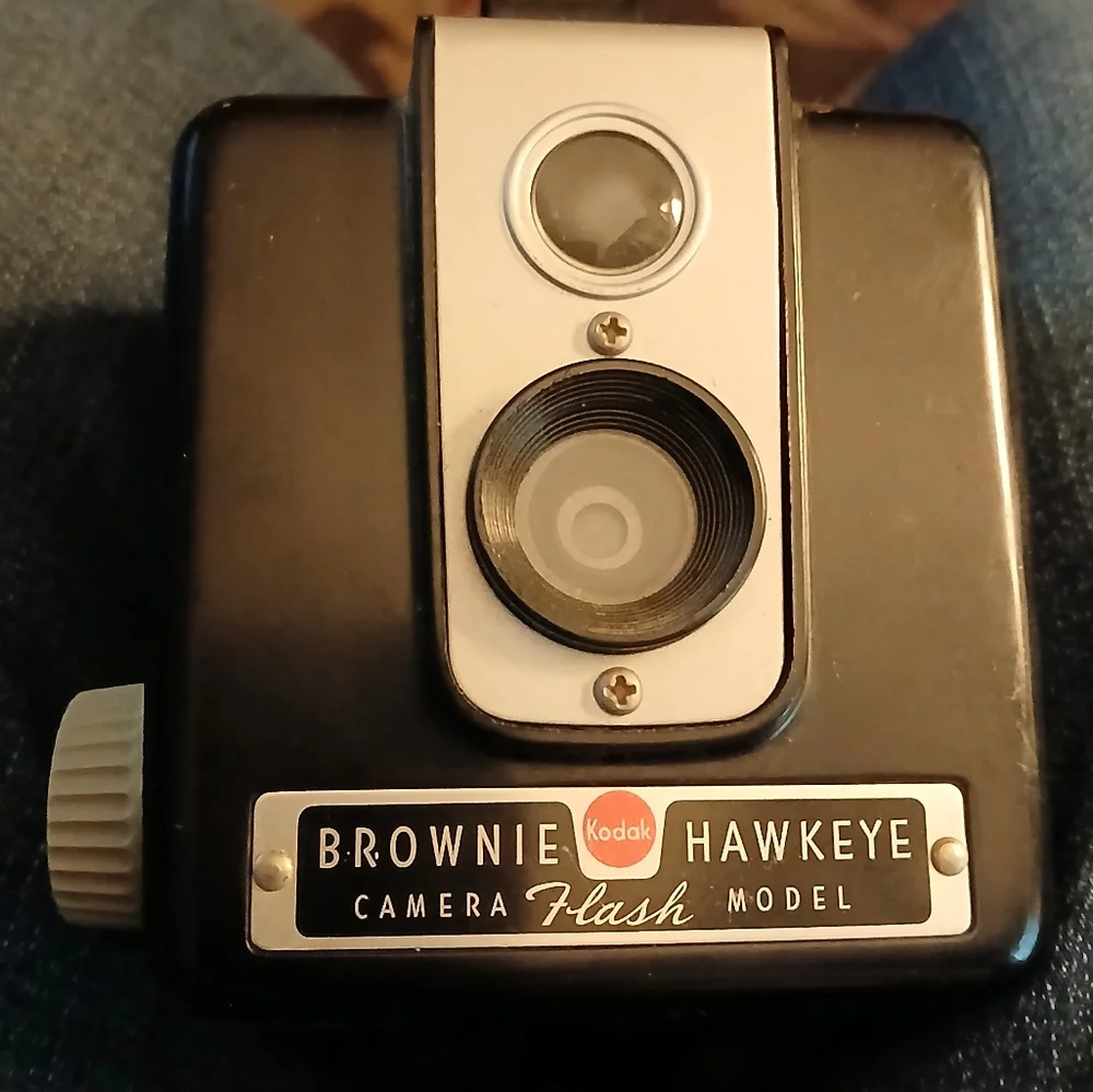 Kodak Brownie Hawkeye‎ Vintage Black Camera-flash Model